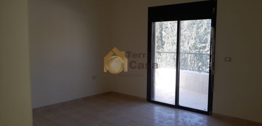 apartment for sale in zahle maalaqua Ref# 186